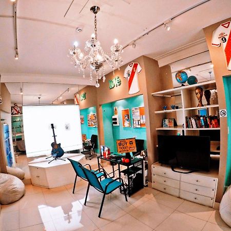 The Prime Spot, Backpacker'S Hostel Lima Bagian luar foto